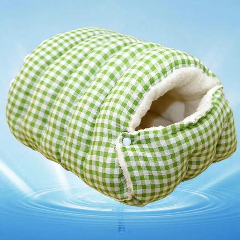 Warm Winter Pet Sleeping Bag – Cozy Bed for Cats & Dogs
